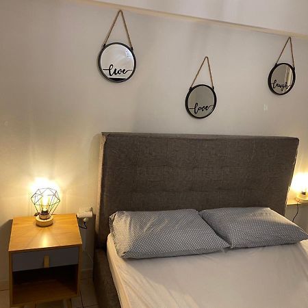 Olas 1-Bedroom Apartment Near The Center Of Ateny Zewnętrze zdjęcie